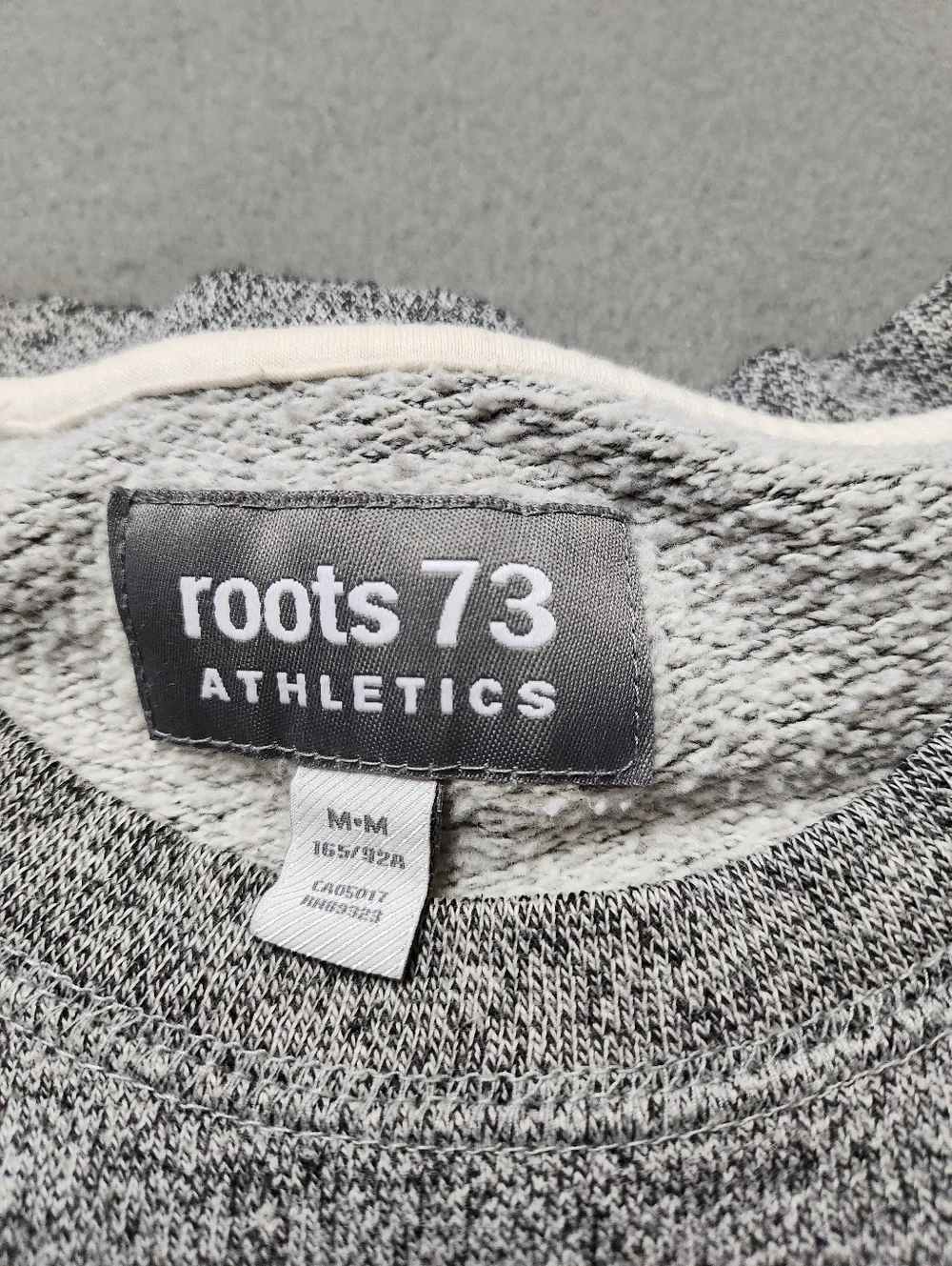 Roots Gray Crewneck Sweatshirt with Purple Velvet Logo Sz Med - Picture 4 of 9